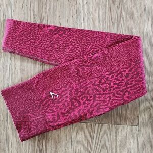 Gymshark Maroon Patterned Leggings, Size Small